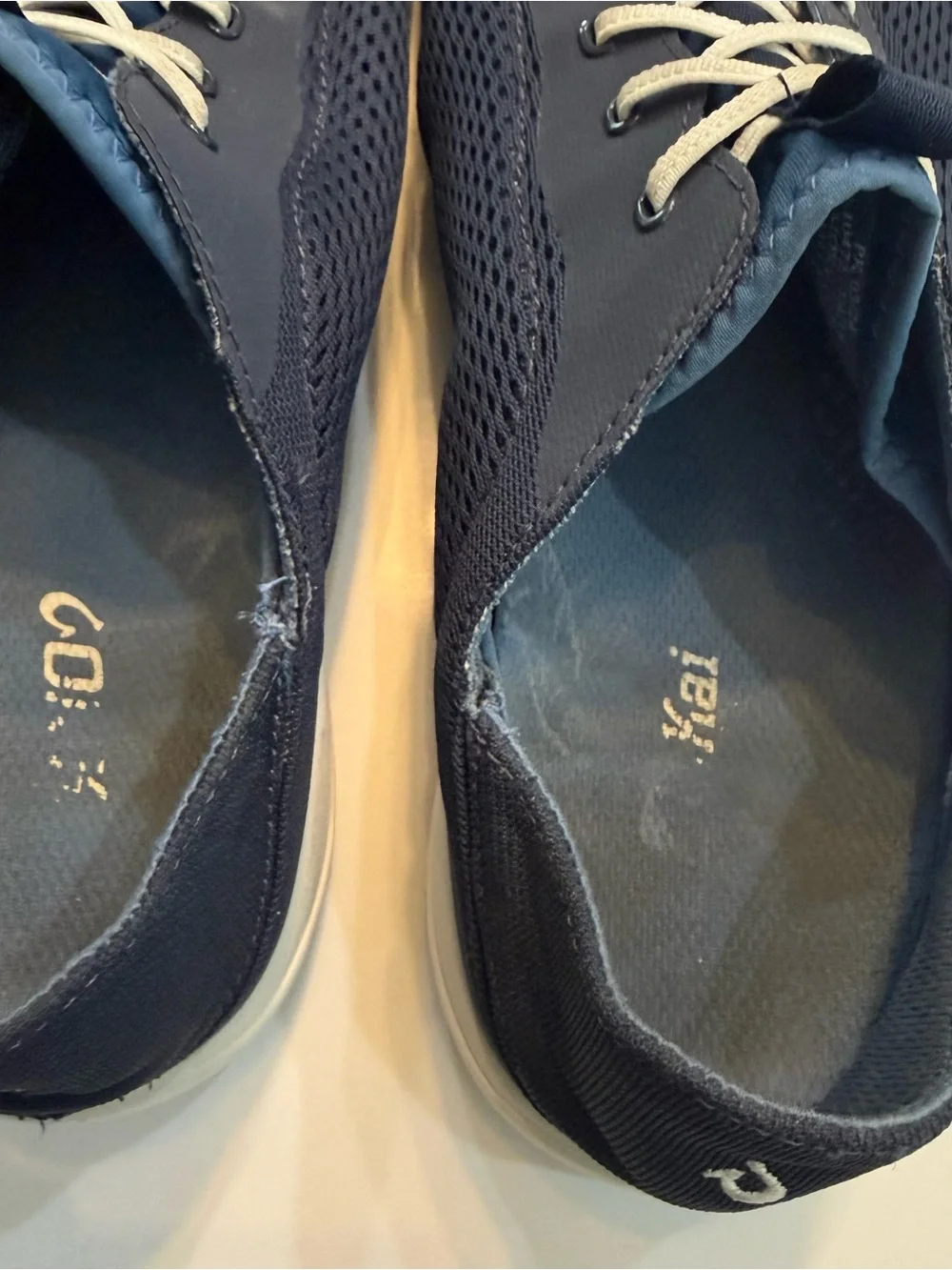 OluKai Moku Pae Boat Shoes Men’s 11 Trench Blue Slip On Casual Loafers Comfort